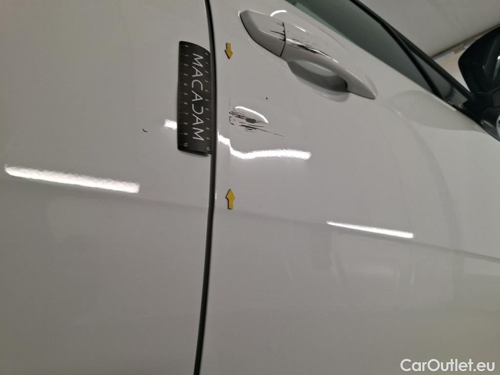  Citroen  C3  Société Feel 1.5 BlueHDI 100CV BVM6 E6d #3