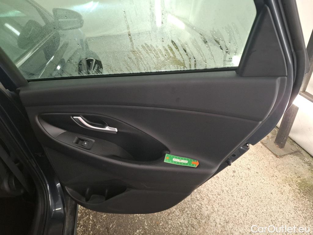  Hyundai  i30 HYUNDAI  Sport Wagon  2020  5P Break 10 TGDI 120 MHEV IMT CREATIVE SW #11