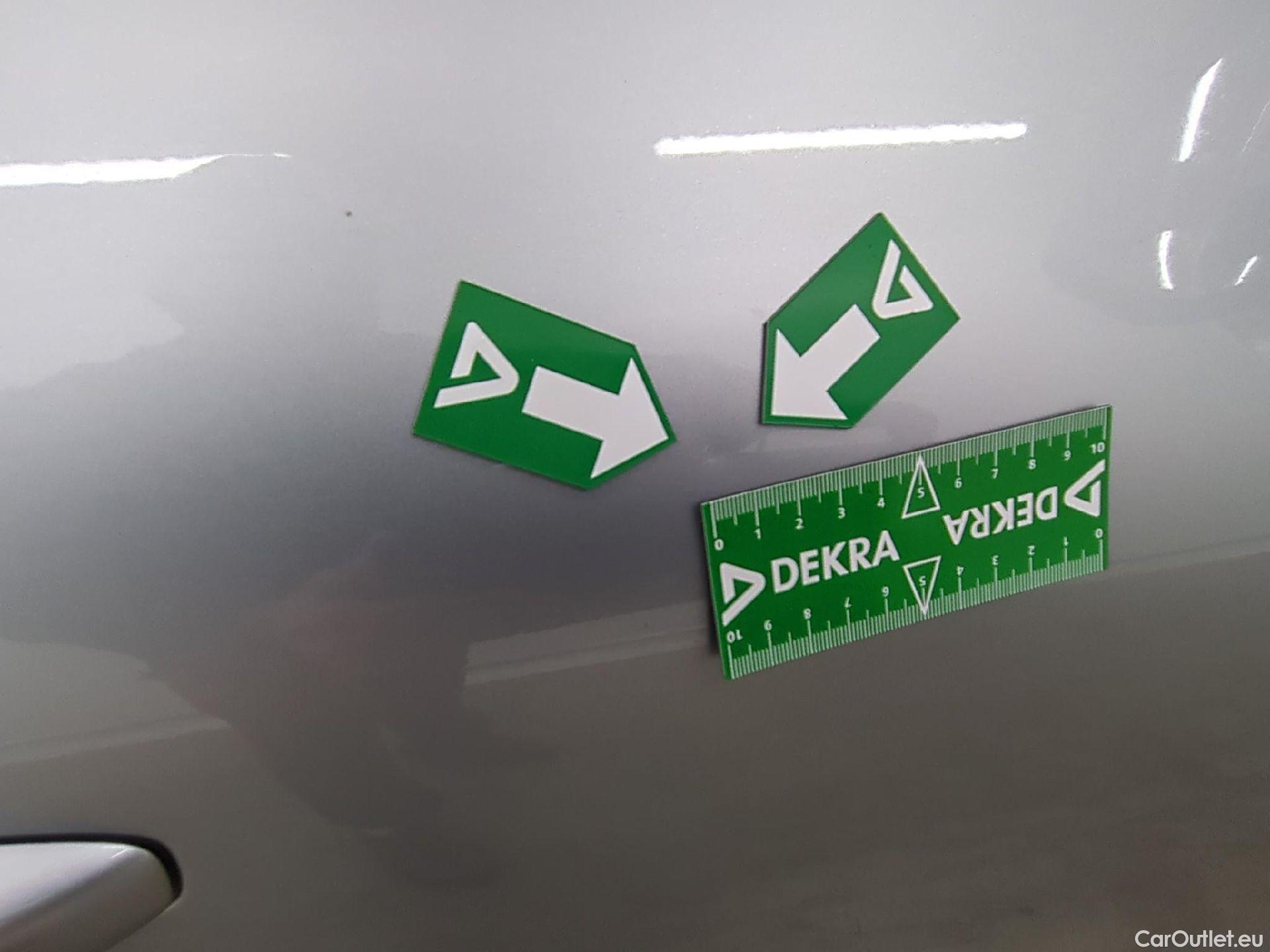  Renault  Captur  II Business 1.5 dCi 115CV BVA7 E6dT #26