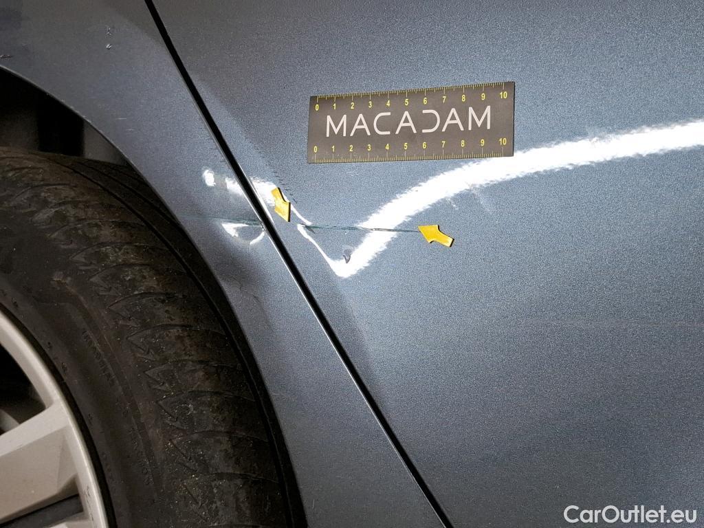  Renault  Clio  V Business 1.6 E-TECH Hybrid 140CV BVA6 E6d #19