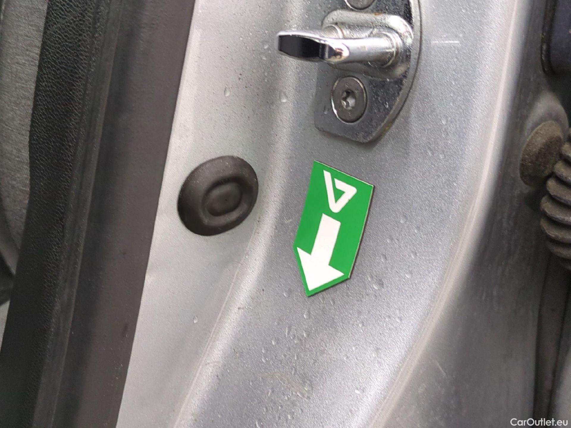  Renault  Captur  II Business 1.5 dCi 115CV BVA7 E6dT #17