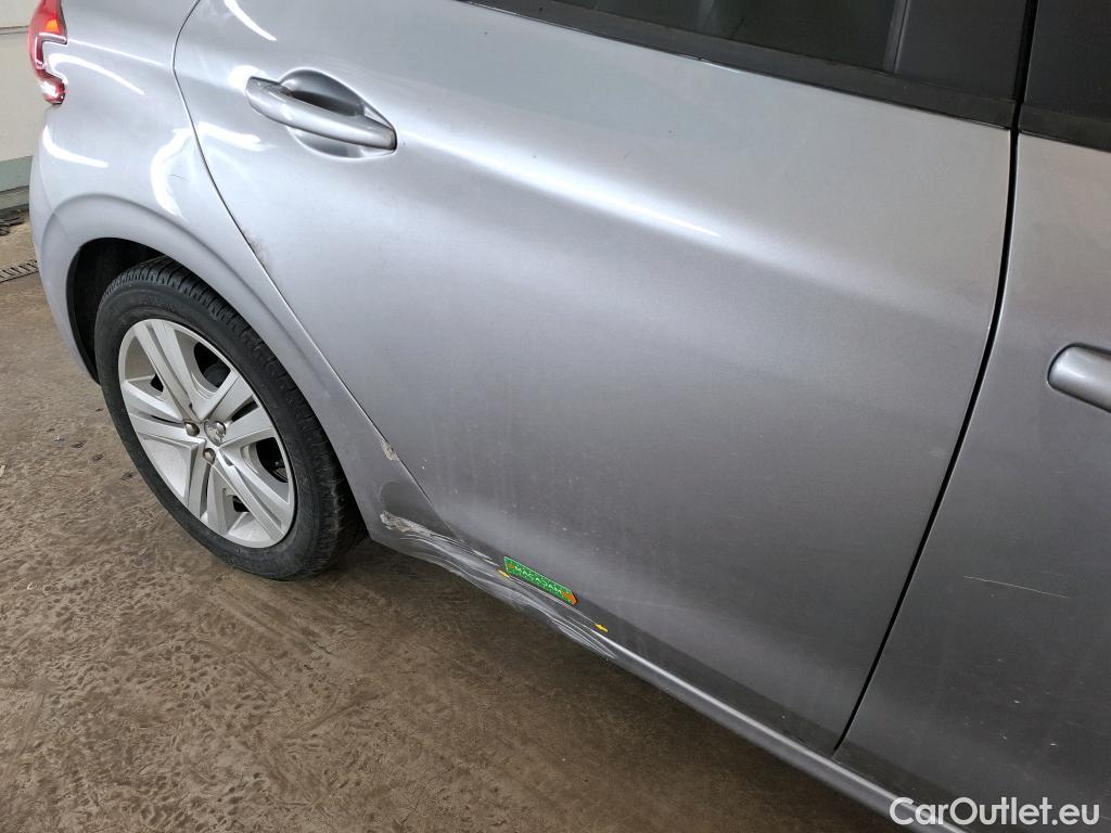  Peugeot  208  Signature 1.2 PureTech 80CV BVM5 E6dT #15