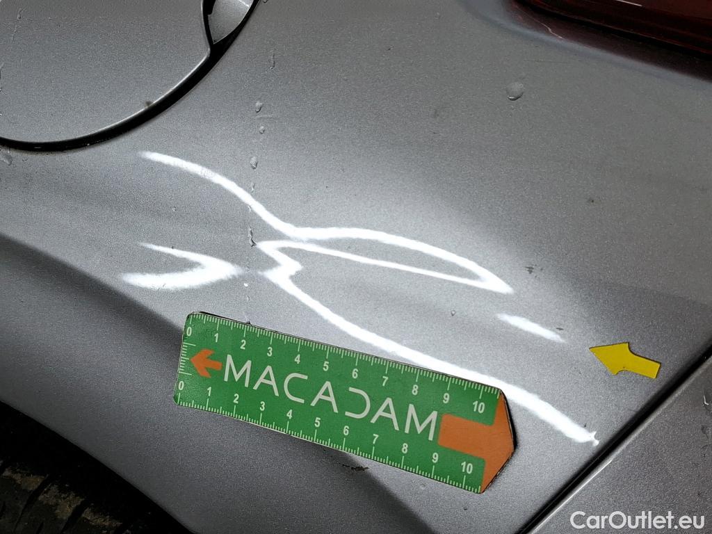  Peugeot  208  Signature 1.2 PureTech 80CV BVM5 E6dT #9