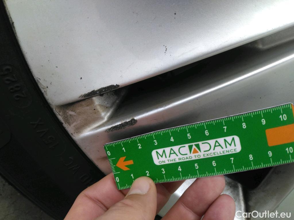  Volkswagen  Golf  VOLKSWAGEN SW / 2020 / 5P / Break 2.0 TDI SCR 115 BVM6 Life Business #26