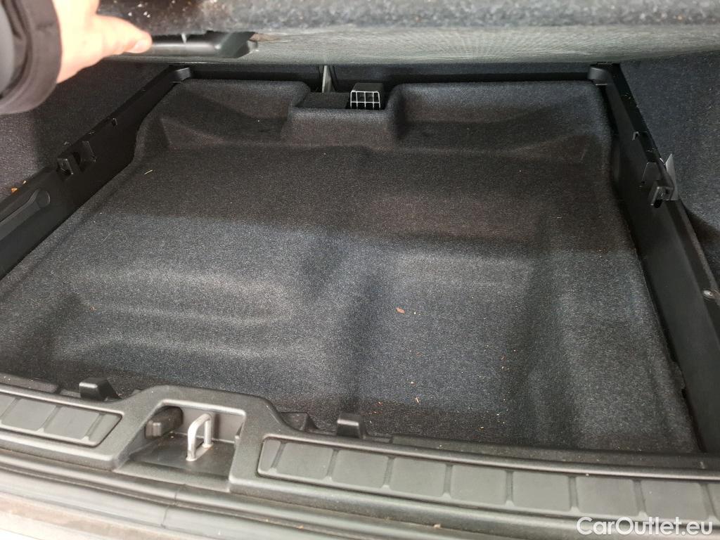  Volvo  XC 40 XC40 Start Recharge Pure Electric 2WD 70kWh BVA #2