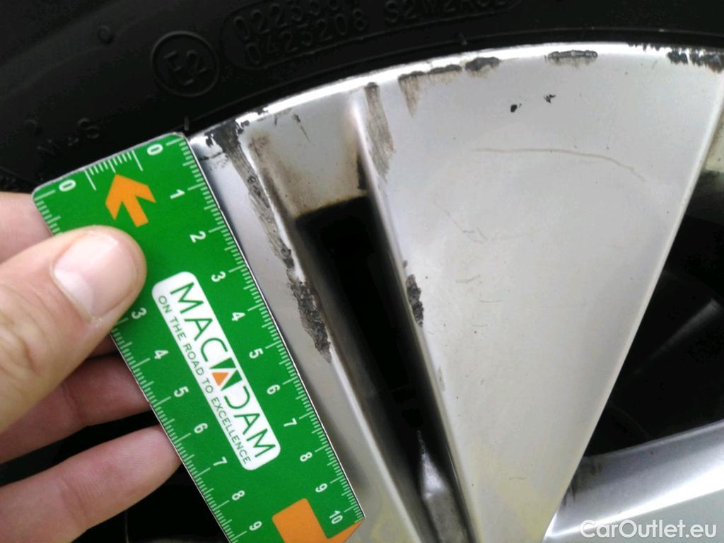  Volkswagen  Golf  VOLKSWAGEN SW / 2020 / 5P / Break 2.0 TDI SCR 115 BVM6 Life Business #18