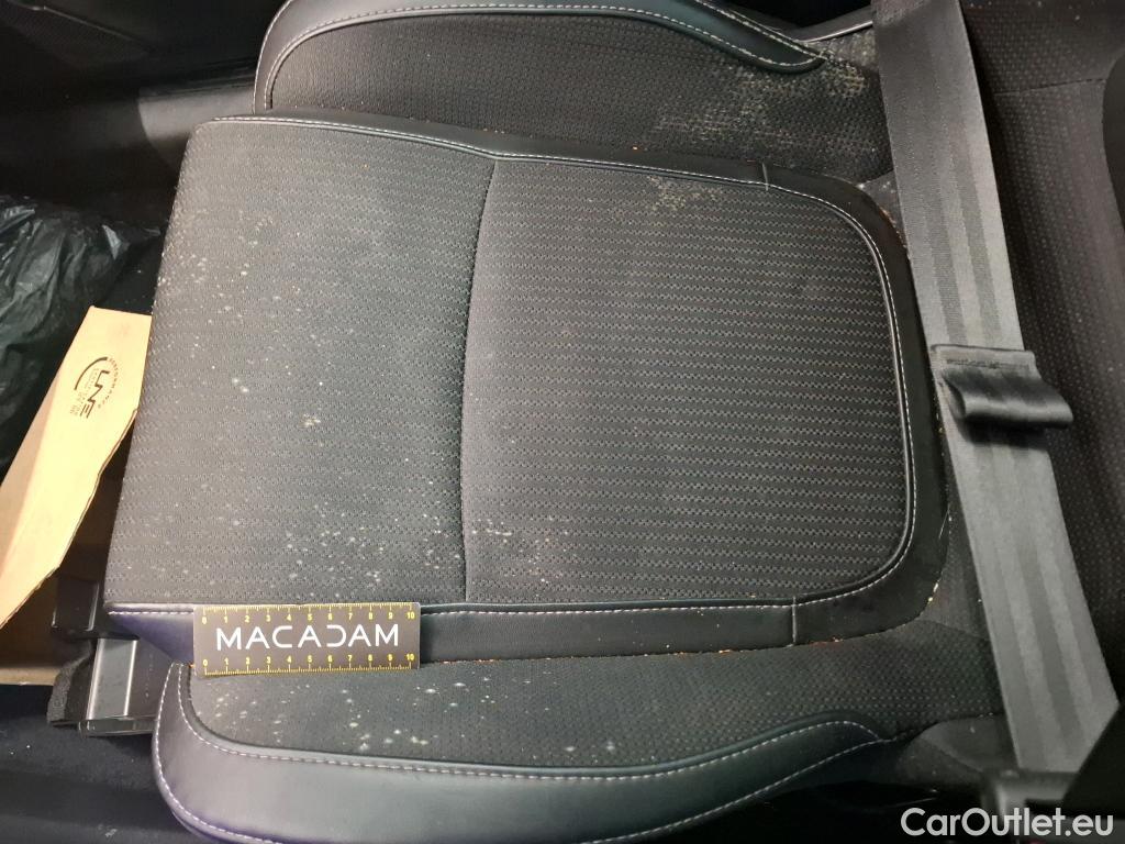  Renault  Megane  IV Berline 5 ptes. Techno 1.5 dCi 115CV BVA7 E6d #32