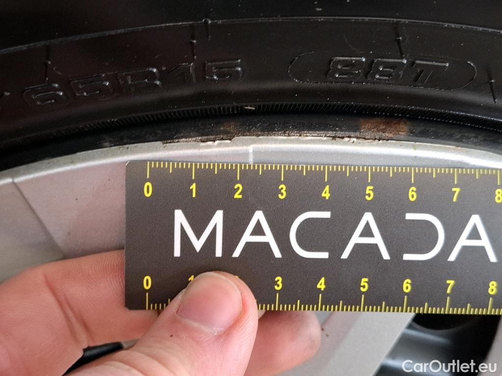  Toyota  Yaris TOYOTA  Hybride  2019  5P  Berline Hybride 116h France Business Stage Acad #5