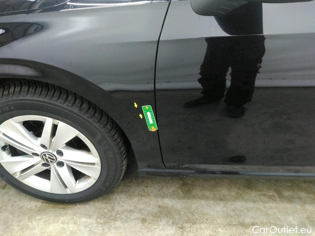  Volkswagen  Golf  VOLKSWAGEN SW / 2020 / 5P / Break 2.0 TDI SCR 115 BVM6 Life Business #27