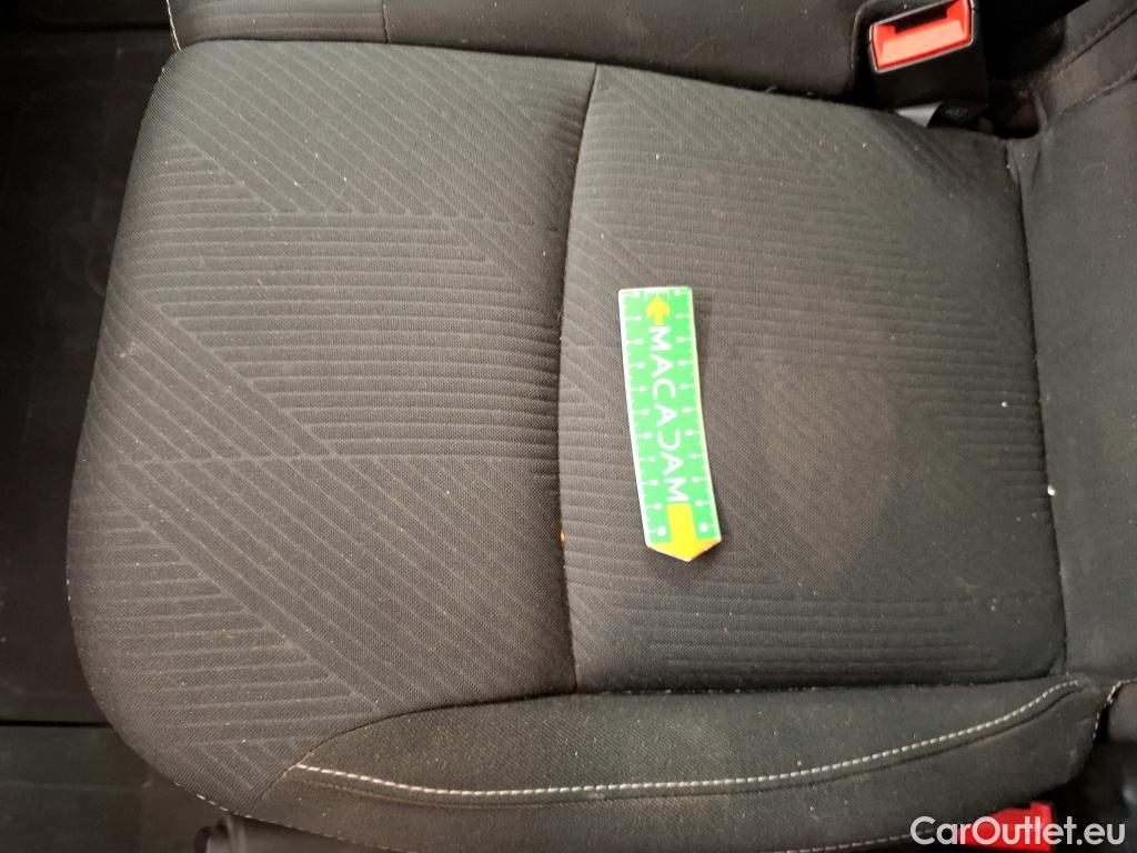  Renault  Trafic  Fourgon L1H1 3T Grand Confort 2.0 dCi 130CV BVM6 E6d #18