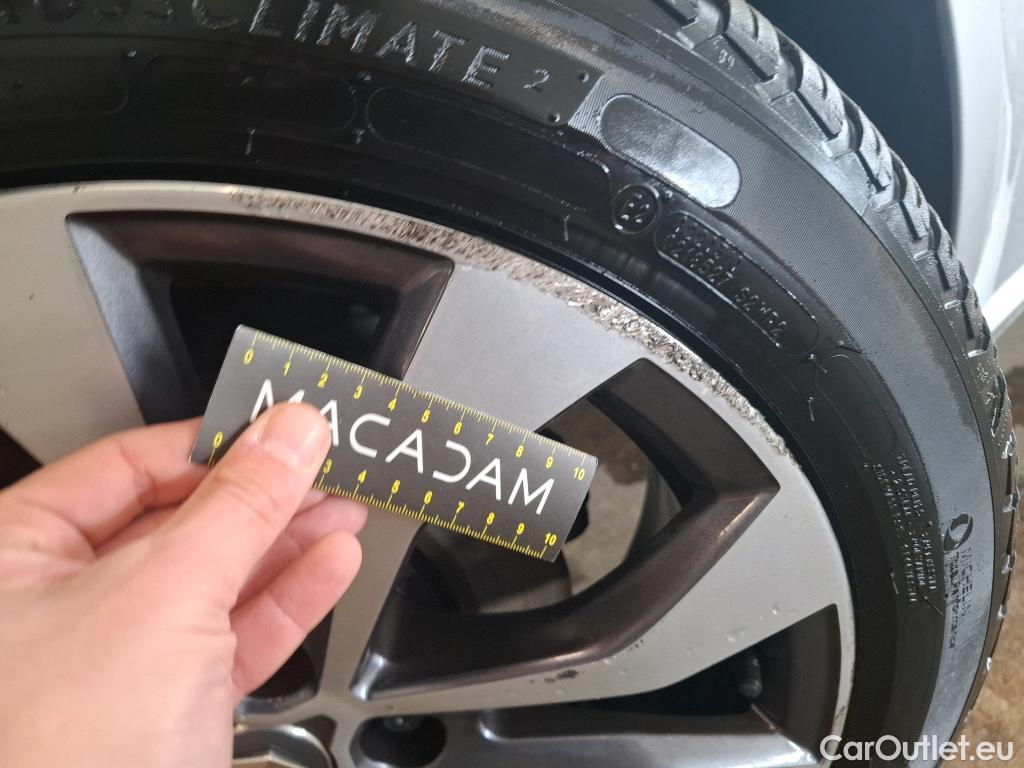  Renault  Megane  IV Berline 5 ptes. Techno 1.5 dCi 115CV BVA7 E6d #18