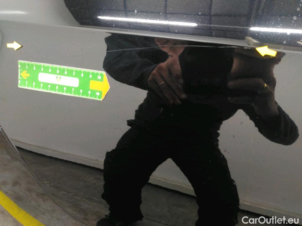  Volkswagen  Golf  VOLKSWAGEN SW / 2020 / 5P / Break 2.0 TDI SCR 115 BVM6 Life Business #3