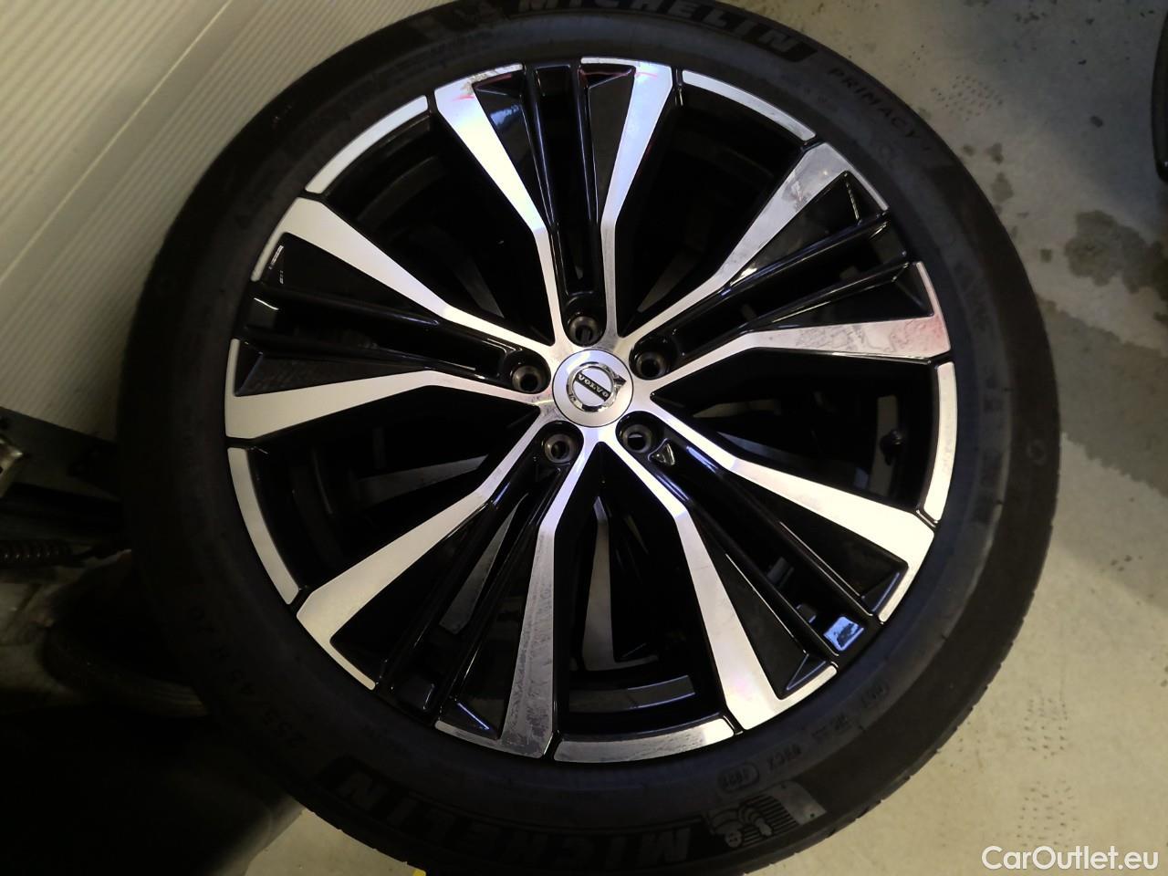  Volvo  XC60  T8 455 Ul.Da.Rec. AWD Aut #1