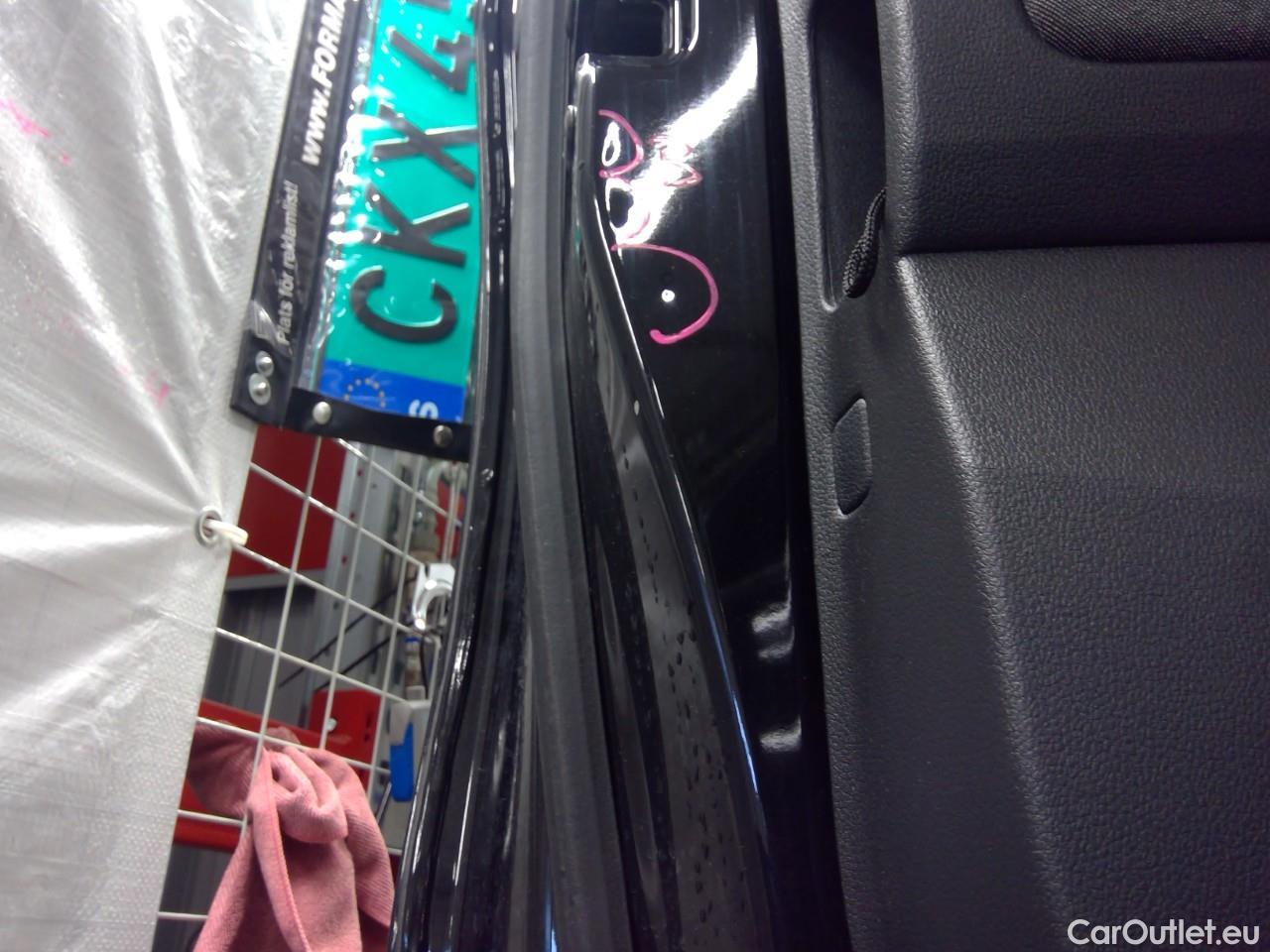  Skoda  ENYAQ  iV80 5d #4