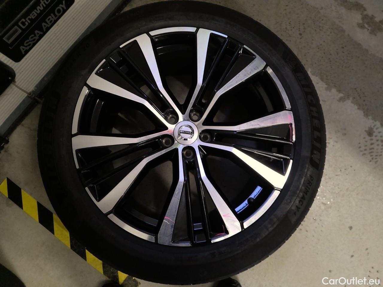  Volvo  XC60  T8 455 Ul.Da.Rec. AWD Aut #5