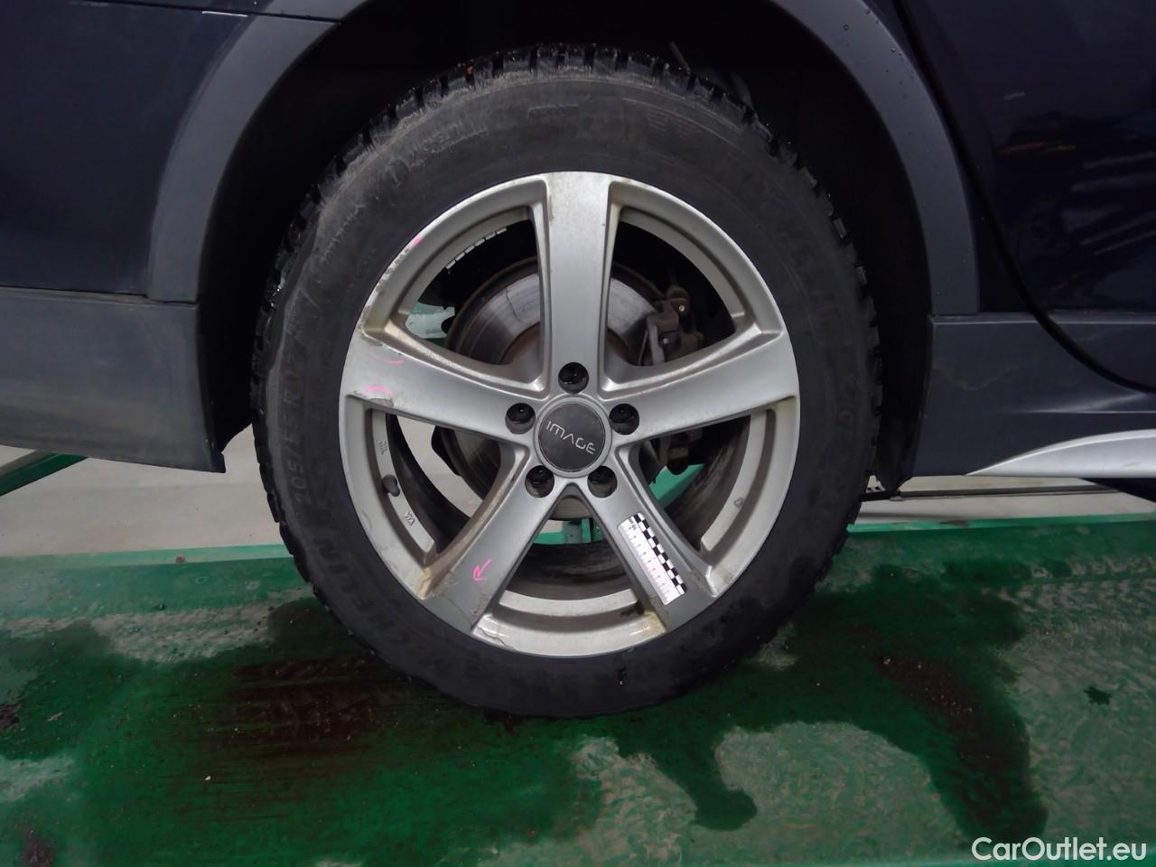  Volkswagen  Golf  Allt.TDI 200 Ed.X 4x4 Aut #25