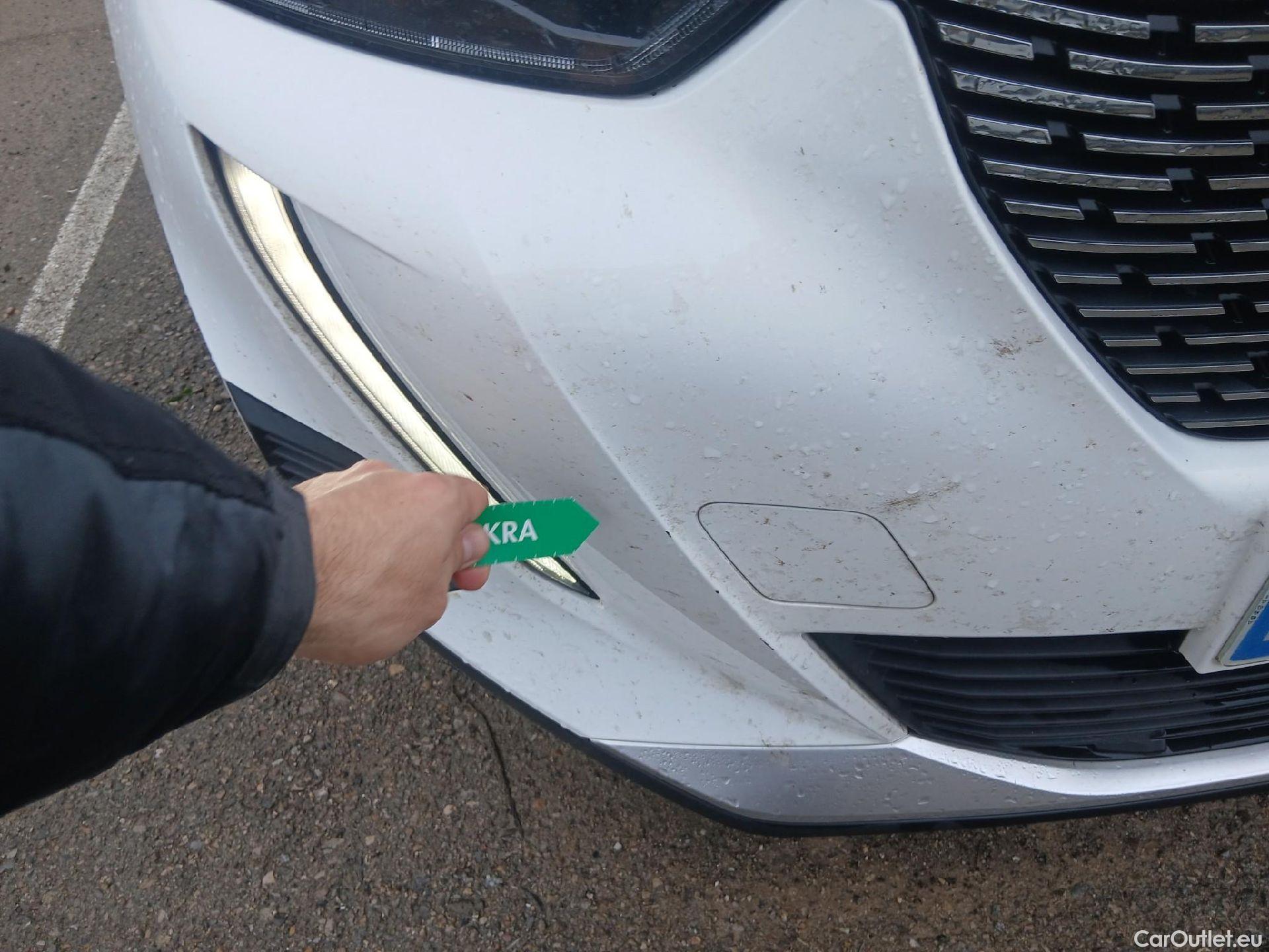  Peugeot  2008 PEUGEOT  / 2019 / 5P / todoterreno Allure BlueHDI 81kW (110CV) #2