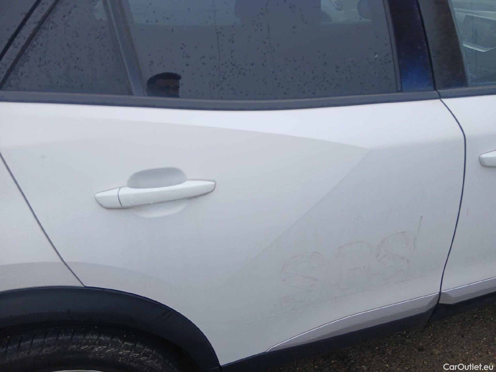  Peugeot  2008 PEUGEOT  / 2019 / 5P / todoterreno Allure BlueHDI 81kW (110CV) #21