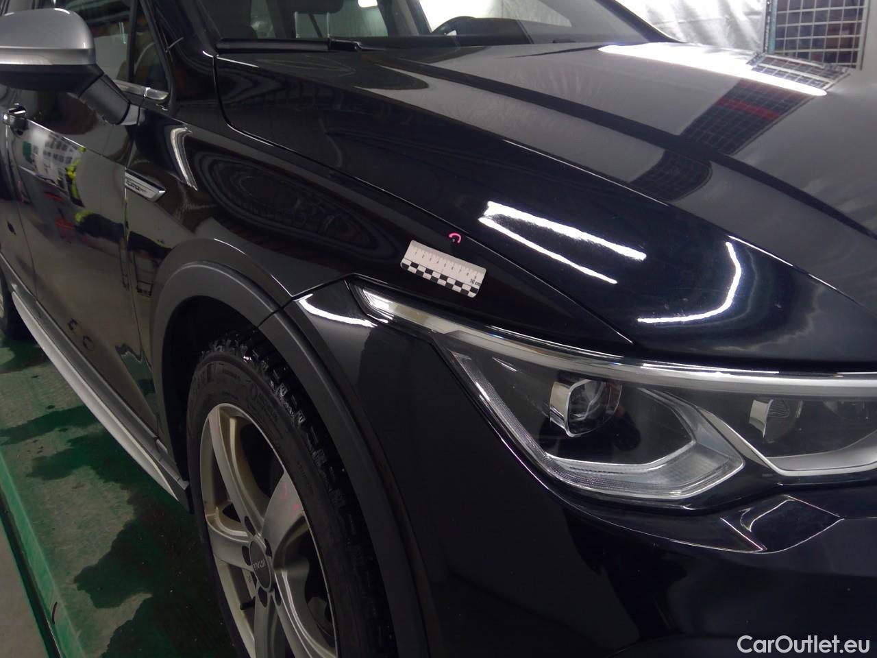  Volkswagen  Golf  Allt.TDI 200 Ed.X 4x4 Aut #37