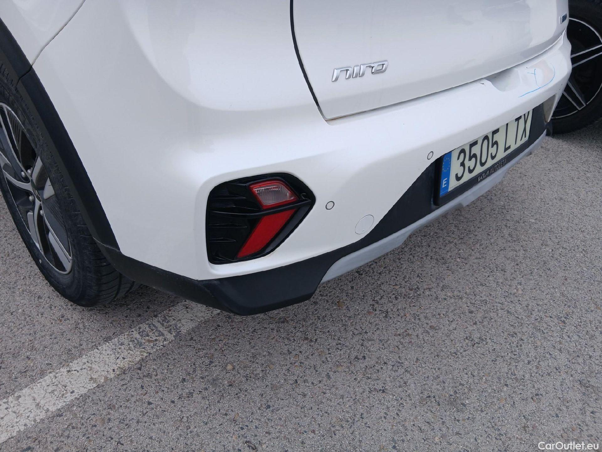  KIA  Niro KIA  / 2019 / 5P / crossover 1.6 GDi HEV 104kW (141CV) Drive #20