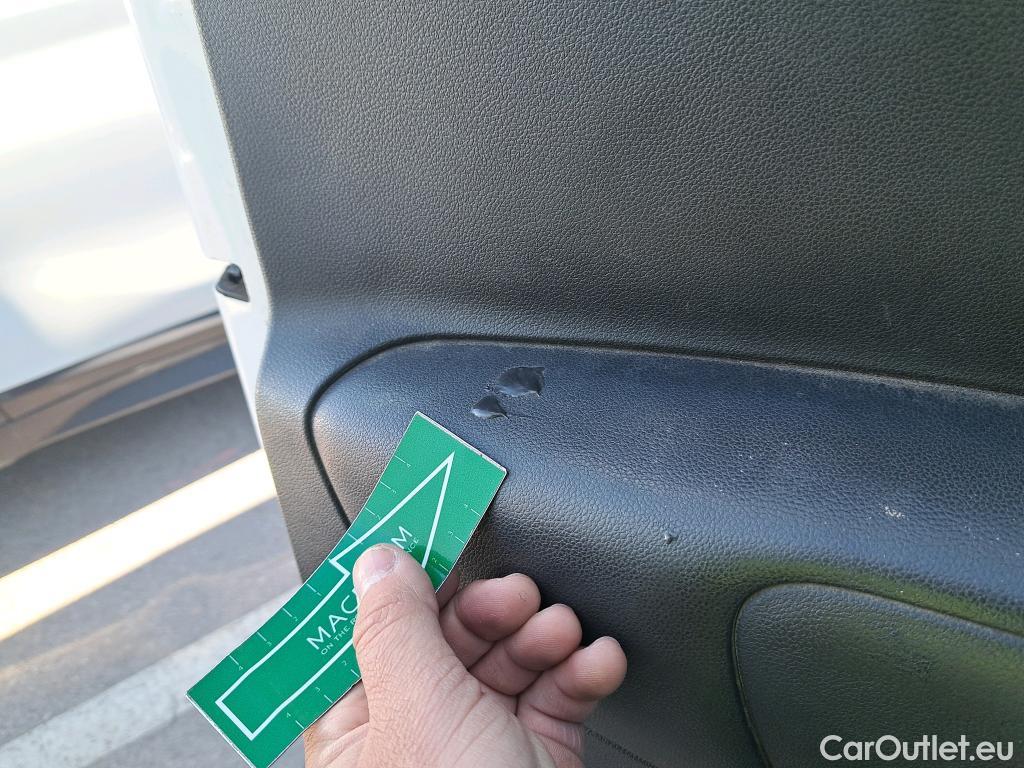  Opel  Combo OPEL  / 2018 / 3P / furgón derivado de turismo 1.5 TD S/S 75kW(100CV) Express L H1 1000 #44