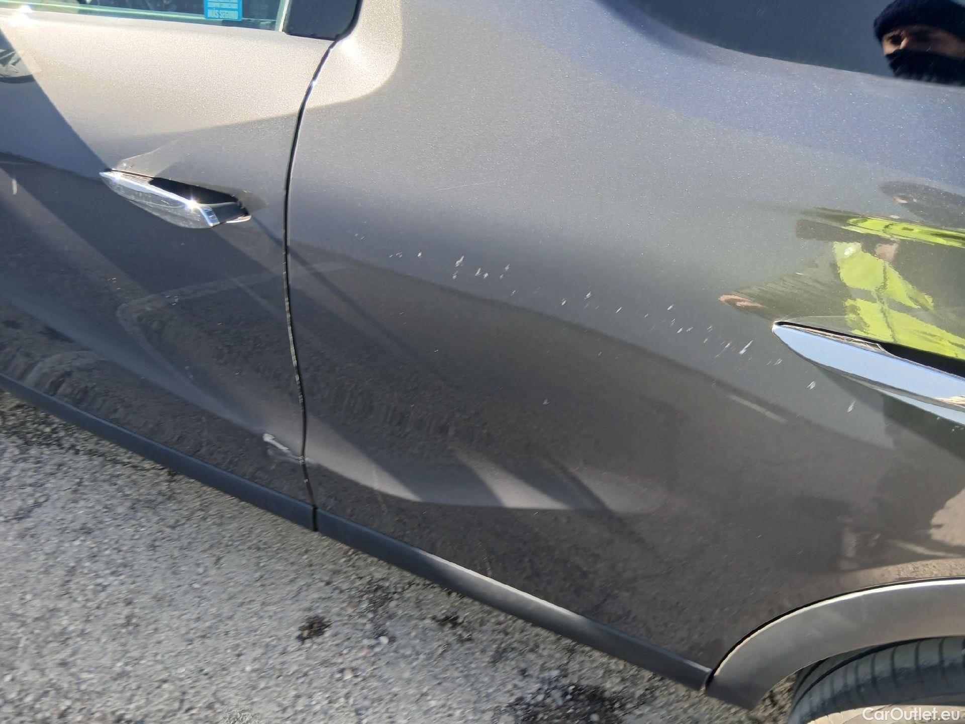  Citroen  DS3 DS DS 3 Crossback / 2018 / 5P / todoterreno PureTech 73 kW Manual SO CHIC #15