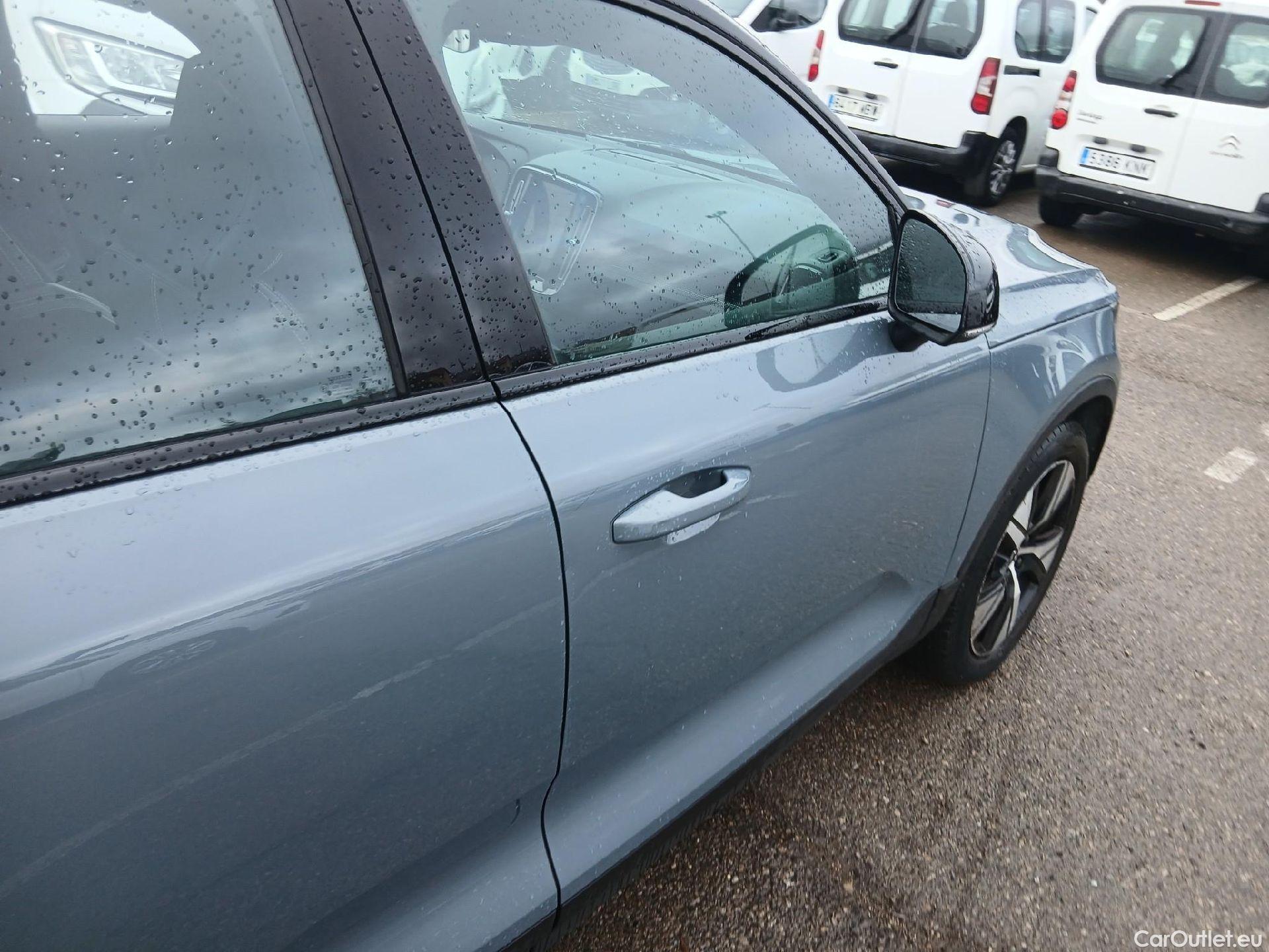  Volvo  XC 40 VOLVO XC40 / 2017 / 5P / todoterreno 1.5 T5 Twin Recharge R-Design Auto #30