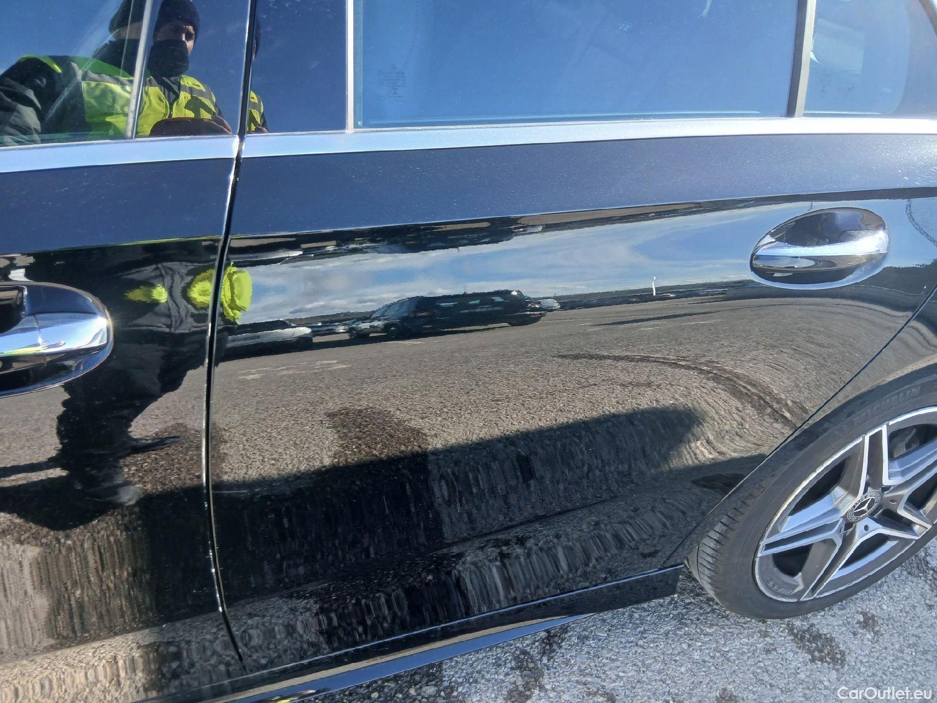  Mercedes  A-Klasse MERCEDES-BENZ Clase A / 2018 / 5P / berlina con portón A 200 #9