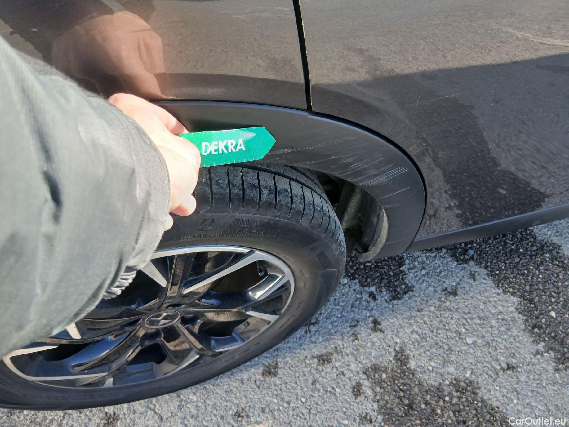  Citroen  DS3 DS DS 3 Crossback / 2018 / 5P / todoterreno PureTech 73 kW Manual SO CHIC #26