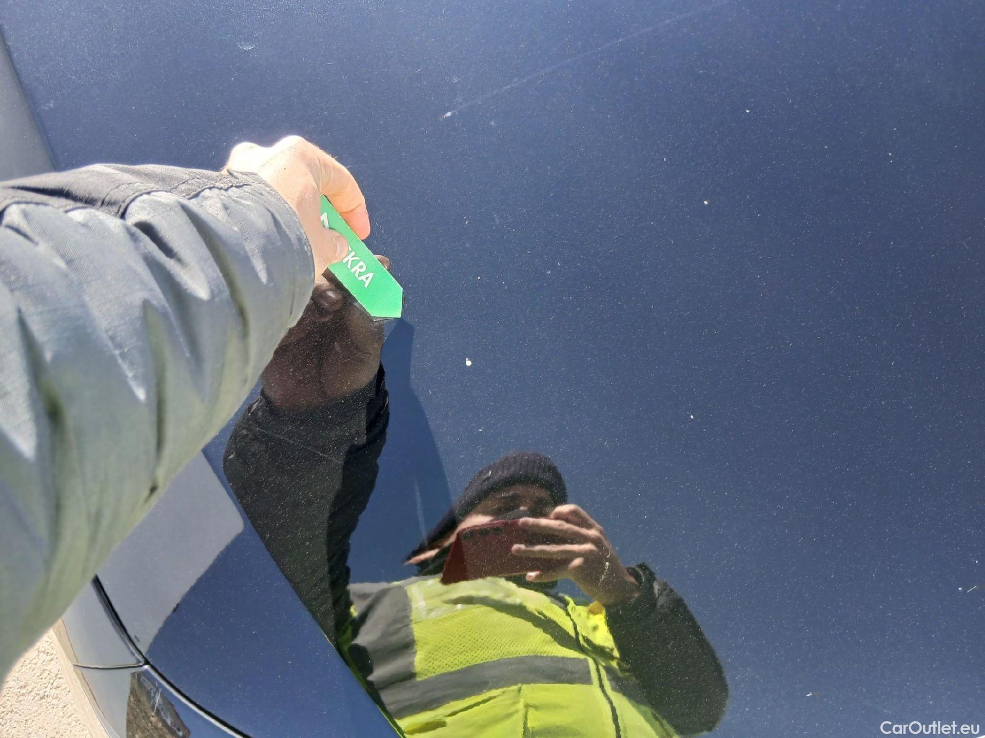  Mercedes  A-Klasse MERCEDES-BENZ Clase A / 2018 / 5P / berlina con portón A 200 #1