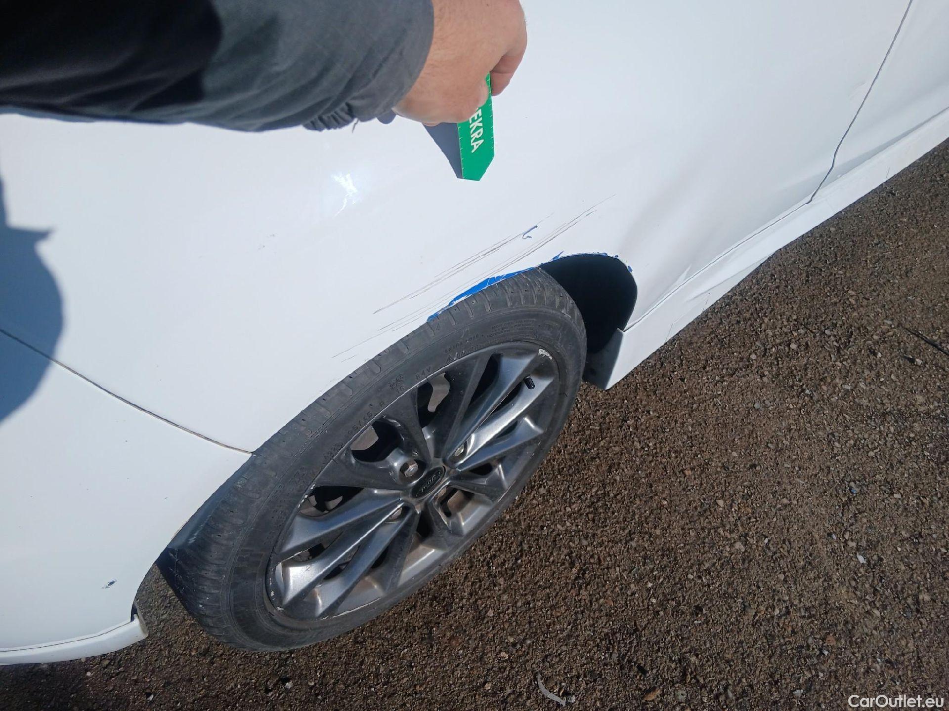  Ford  Fiesta FORD  3p 6G berlina con portón 1.5 TDCi 70kW (95CV) ST-Line 3p #29