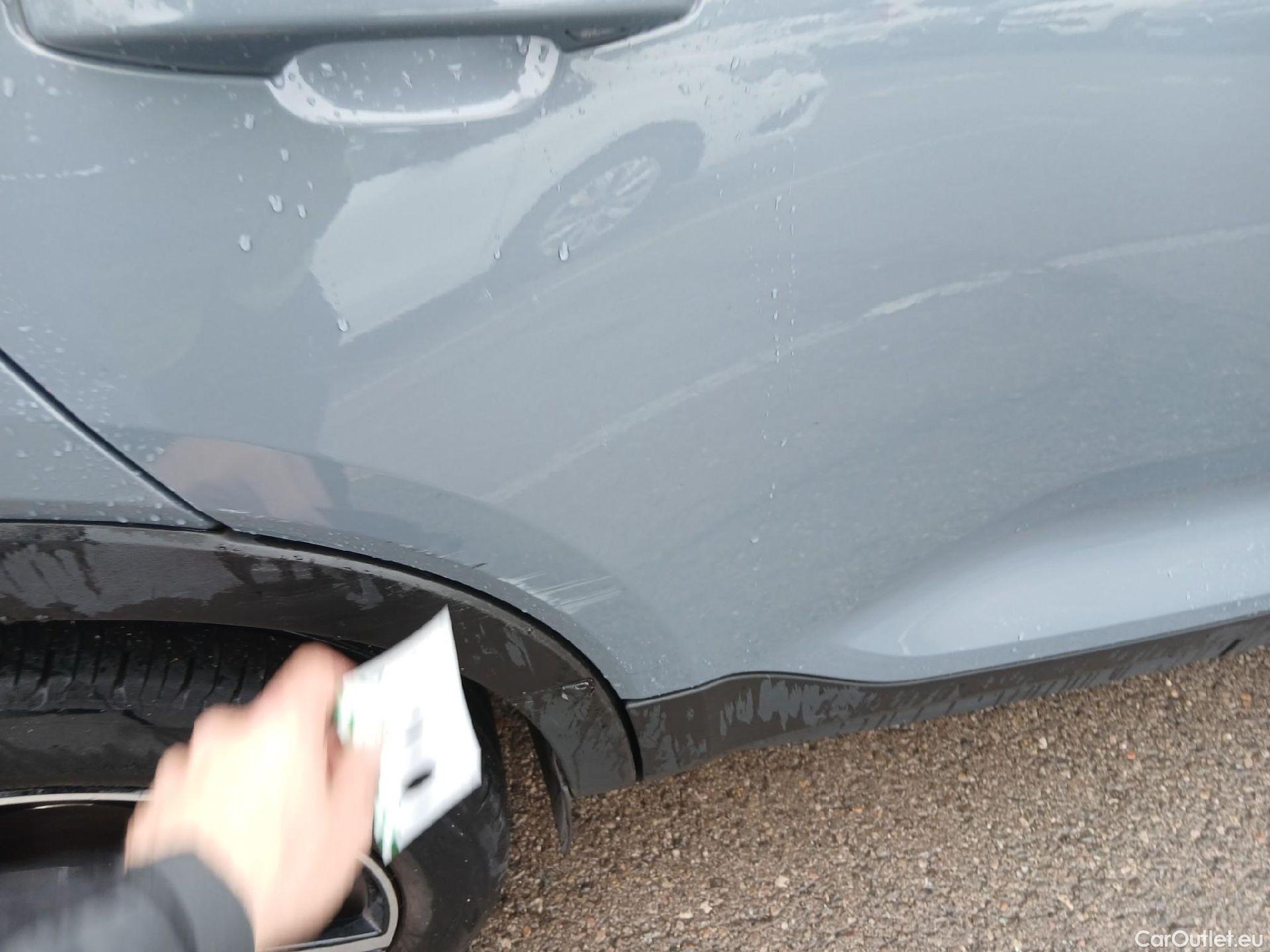  Volvo  XC 40 VOLVO XC40 / 2017 / 5P / todoterreno 1.5 T5 Twin Recharge R-Design Auto #28