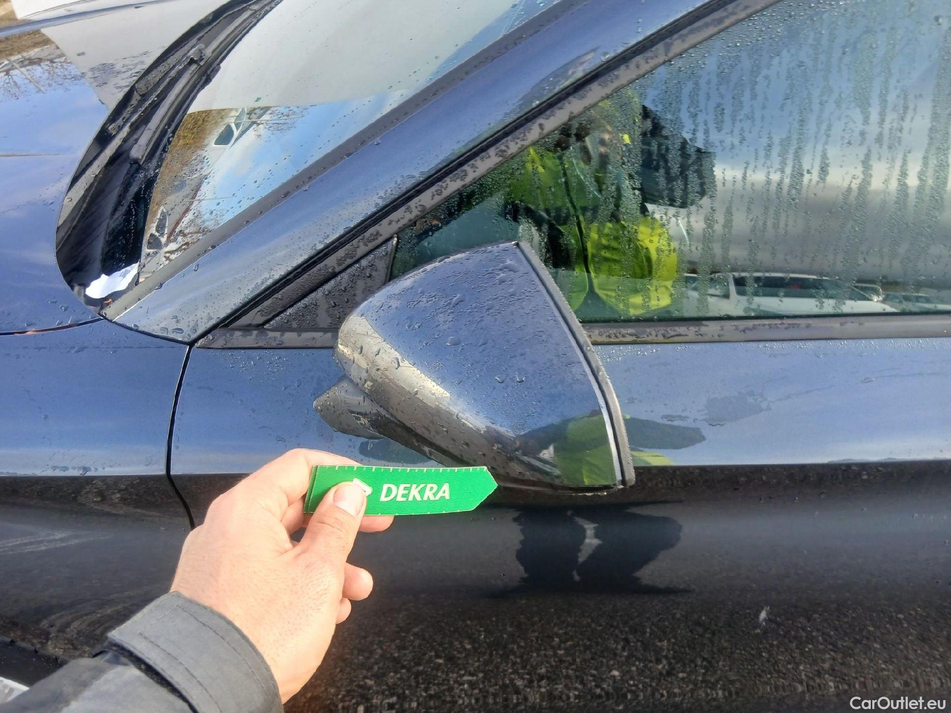  Land Rover  Discovery SEAT Nuevo León / 2020 / 5P / berlina con portón 2.0 TDI 85kW S&S Style Go (AC4) #17