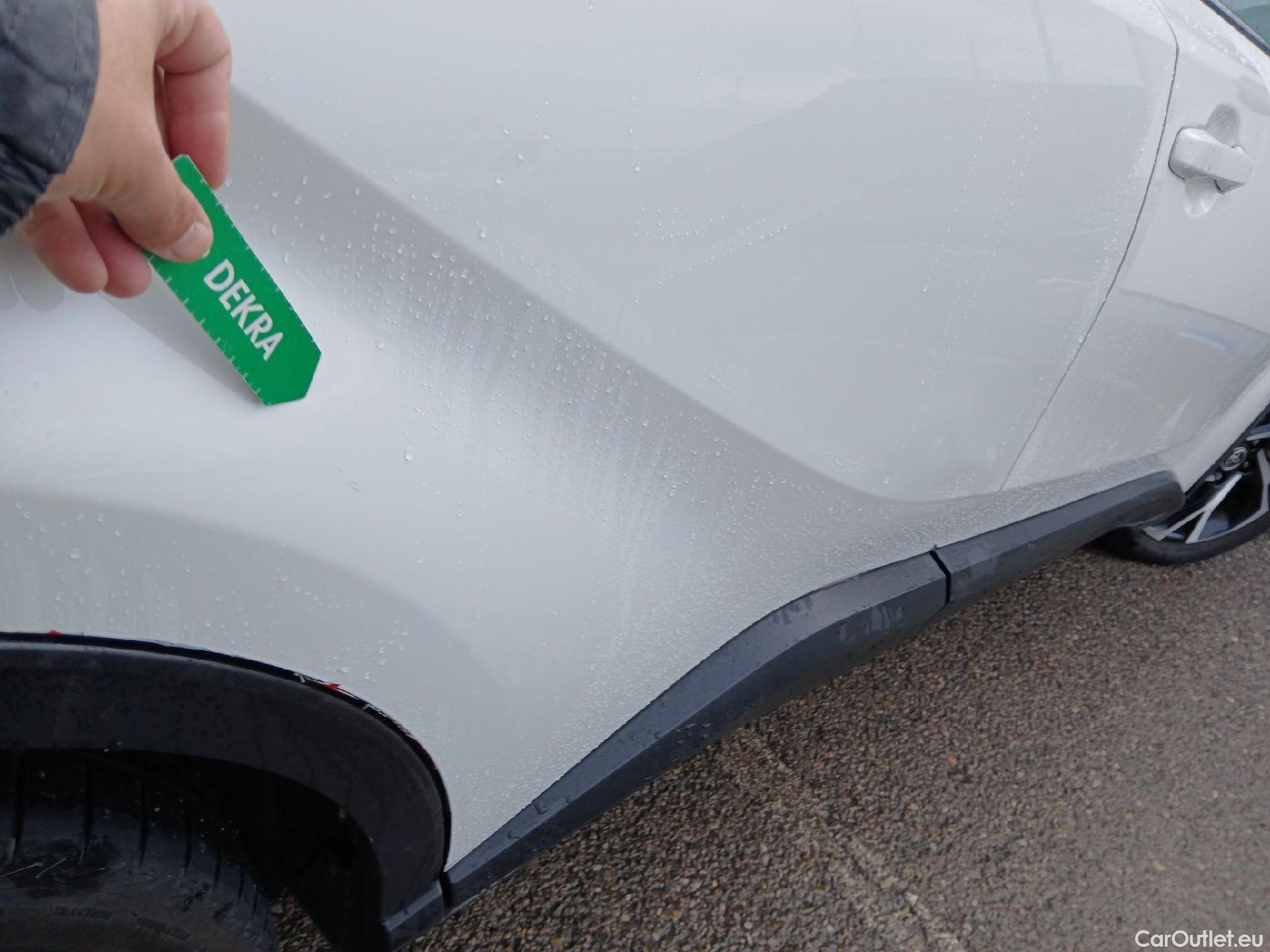  Toyota  C-HR TOYOTA  / 2019 / 5P / todoterreno 2.0 180H Advance #38