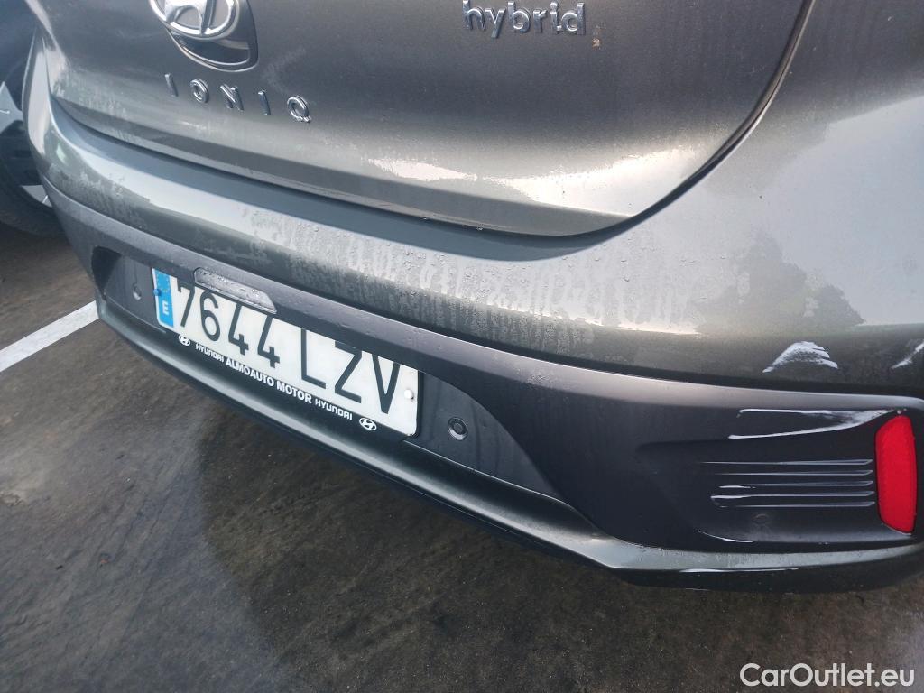  Hyundai   Ioniq HYUNDAI / 2019 / 5P / berlina con portón 1.6 GDI HEV Klass DCT #38