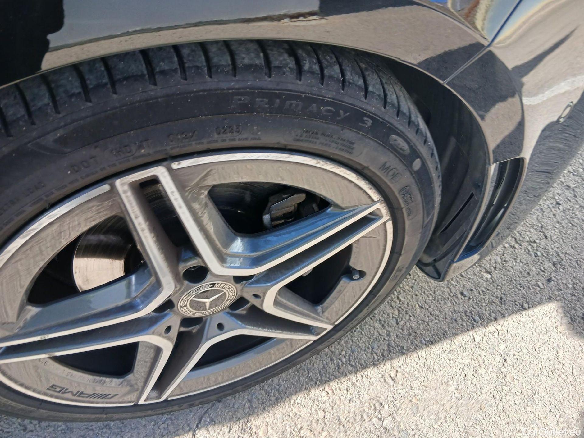  Mercedes  A-Klasse MERCEDES-BENZ Clase A / 2018 / 5P / berlina con portón A 200 #28