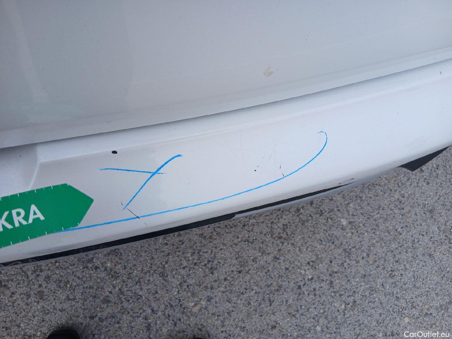  KIA  Niro KIA  / 2019 / 5P / crossover 1.6 GDi HEV 104kW (141CV) Drive #19