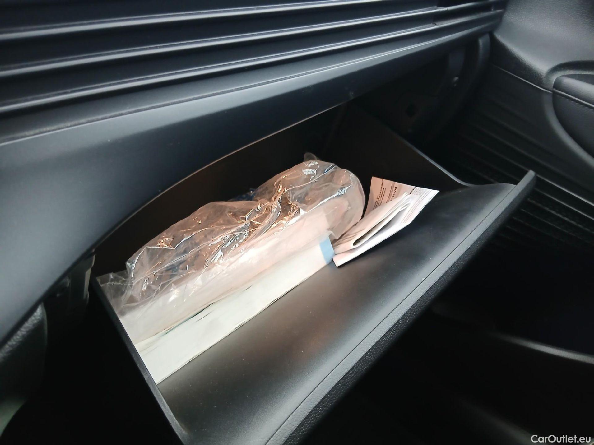  Hyundai  Bayon HYUNDAI  / 2021 / 5P / todoterreno 1.0 TGDI 74kW (100CV) 48V Maxx #1