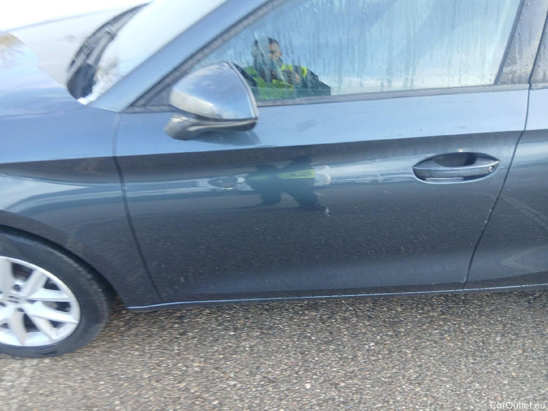  Land Rover  Discovery SEAT Nuevo León / 2020 / 5P / berlina con portón 2.0 TDI 85kW S&S Style Go (AC4) #14