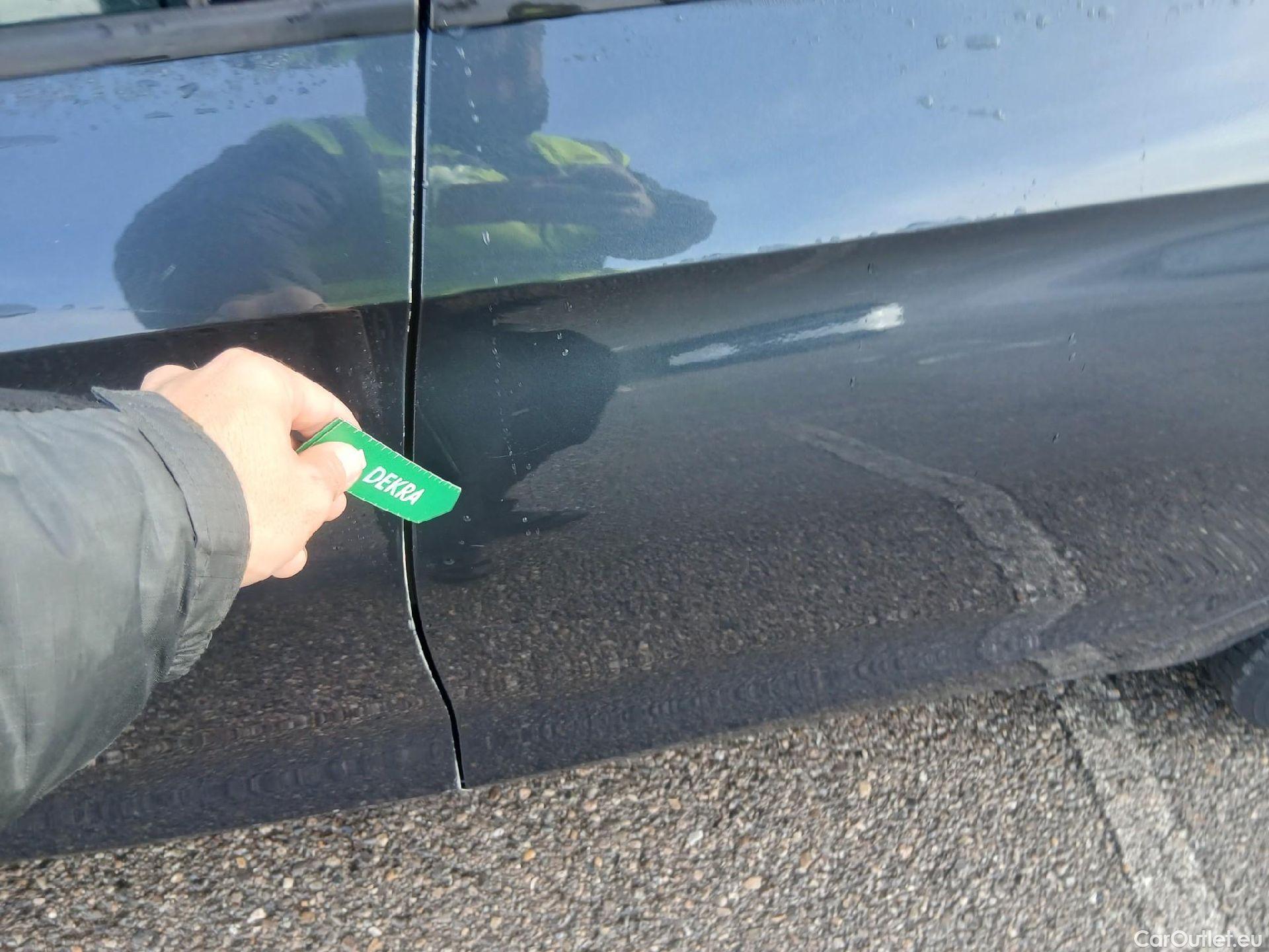  Land Rover  Discovery SEAT Nuevo León / 2020 / 5P / berlina con portón 2.0 TDI 85kW S&S Style Go (AC4) #15