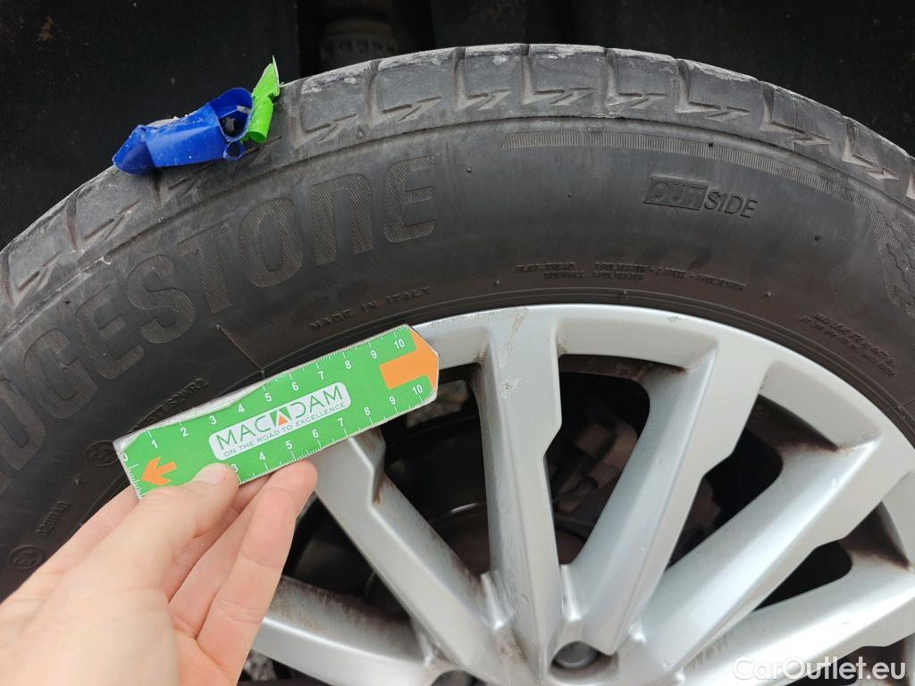  Audi  Q2 AUDI  / 2016 / 5P / todoterreno Design 30 TFSI 85kW (116CV) #30