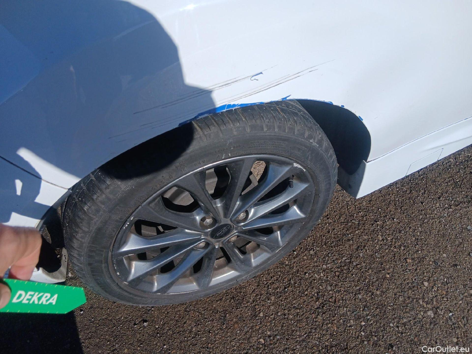  Ford  Fiesta FORD  3p 6G berlina con portón 1.5 TDCi 70kW (95CV) ST-Line 3p #27