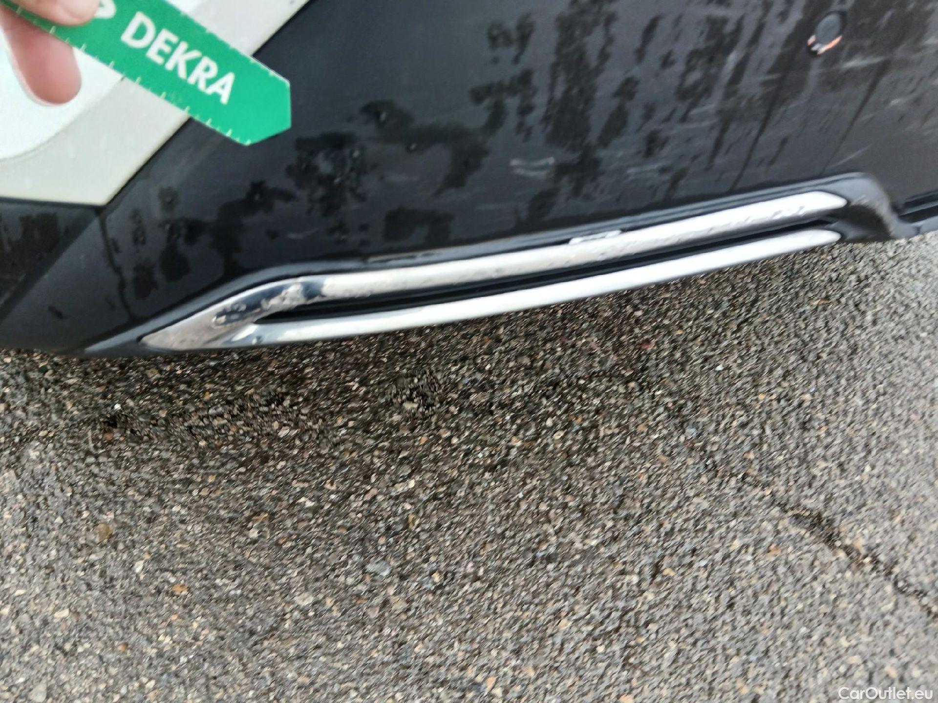  Toyota  C-HR TOYOTA  / 2019 / 5P / todoterreno 2.0 180H Advance #28