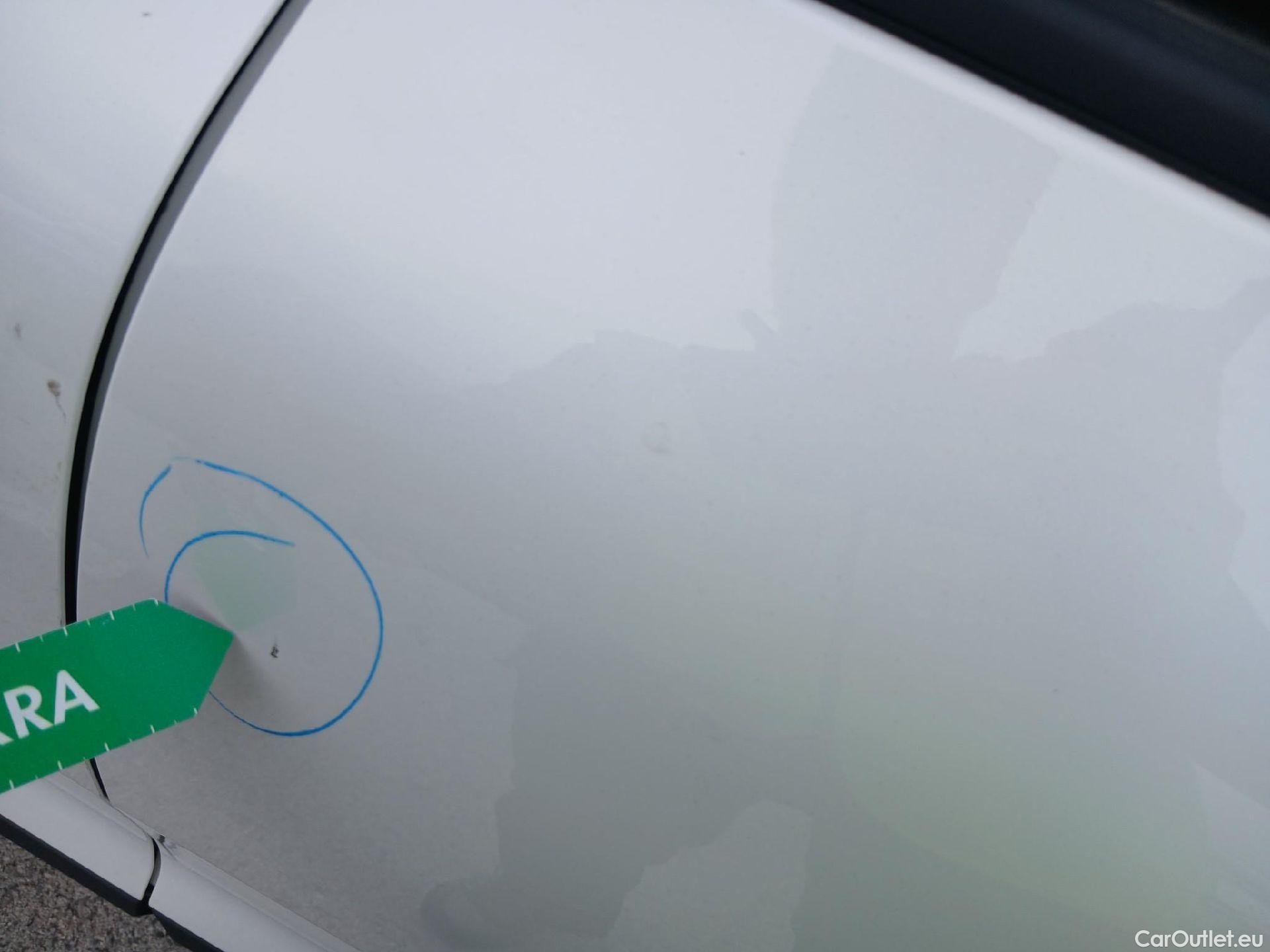  KIA  Niro KIA  / 2019 / 5P / crossover 1.6 GDi HEV 104kW (141CV) Drive #17