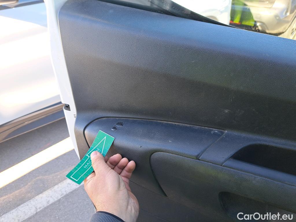  Opel  Combo OPEL  / 2018 / 3P / furgón derivado de turismo 1.5 TD S/S 75kW(100CV) Express L H1 1000 #43