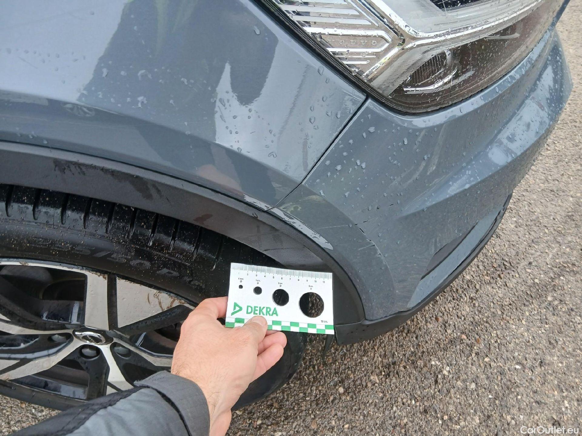  Volvo  XC 40 VOLVO XC40 / 2017 / 5P / todoterreno 1.5 T5 Twin Recharge R-Design Auto #35