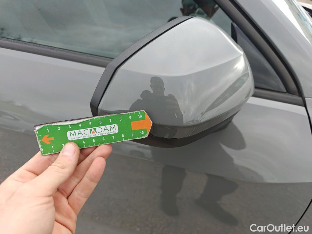  Audi  Q2 AUDI  / 2016 / 5P / todoterreno Design 30 TFSI 85kW (116CV) #36