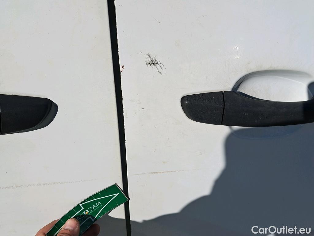  Opel  Combo OPEL  / 2018 / 3P / furgón derivado de turismo 1.5 TD S/S 75kW(100CV) Express L H1 1000 #31