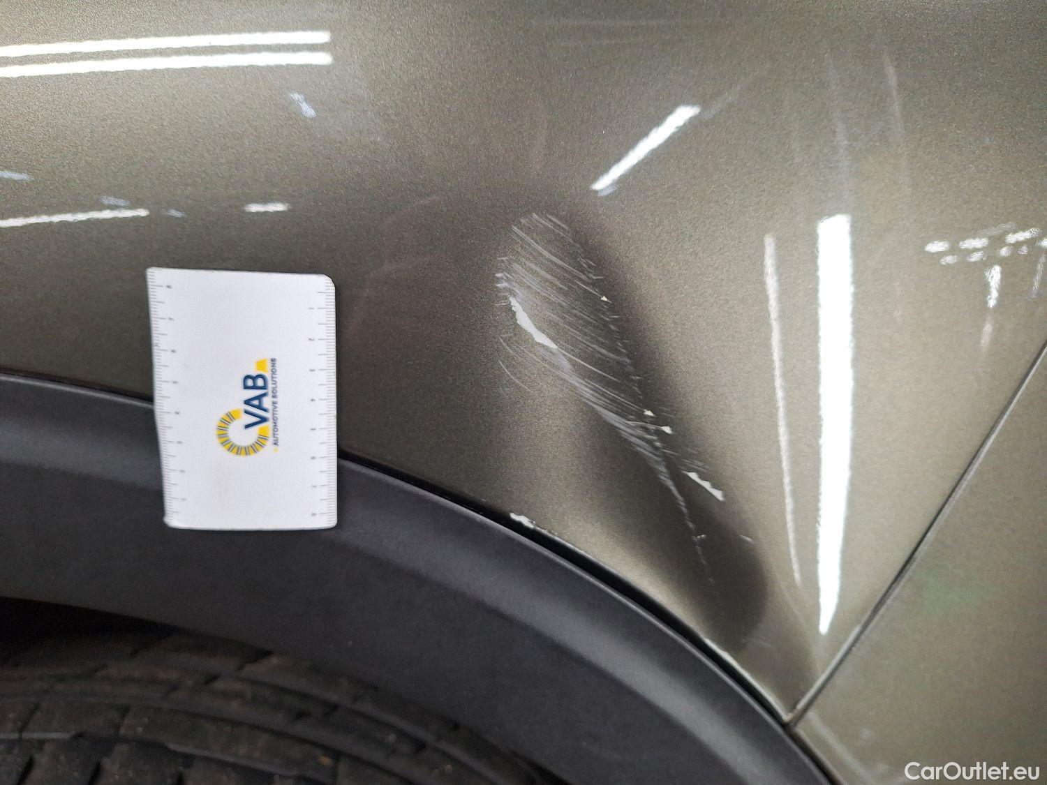  Peugeot  5008 Peugeot,  '16, Peugeot  1.5 BlueHDi 96kW S&S EAT8 GT Line 5d 7pl #29