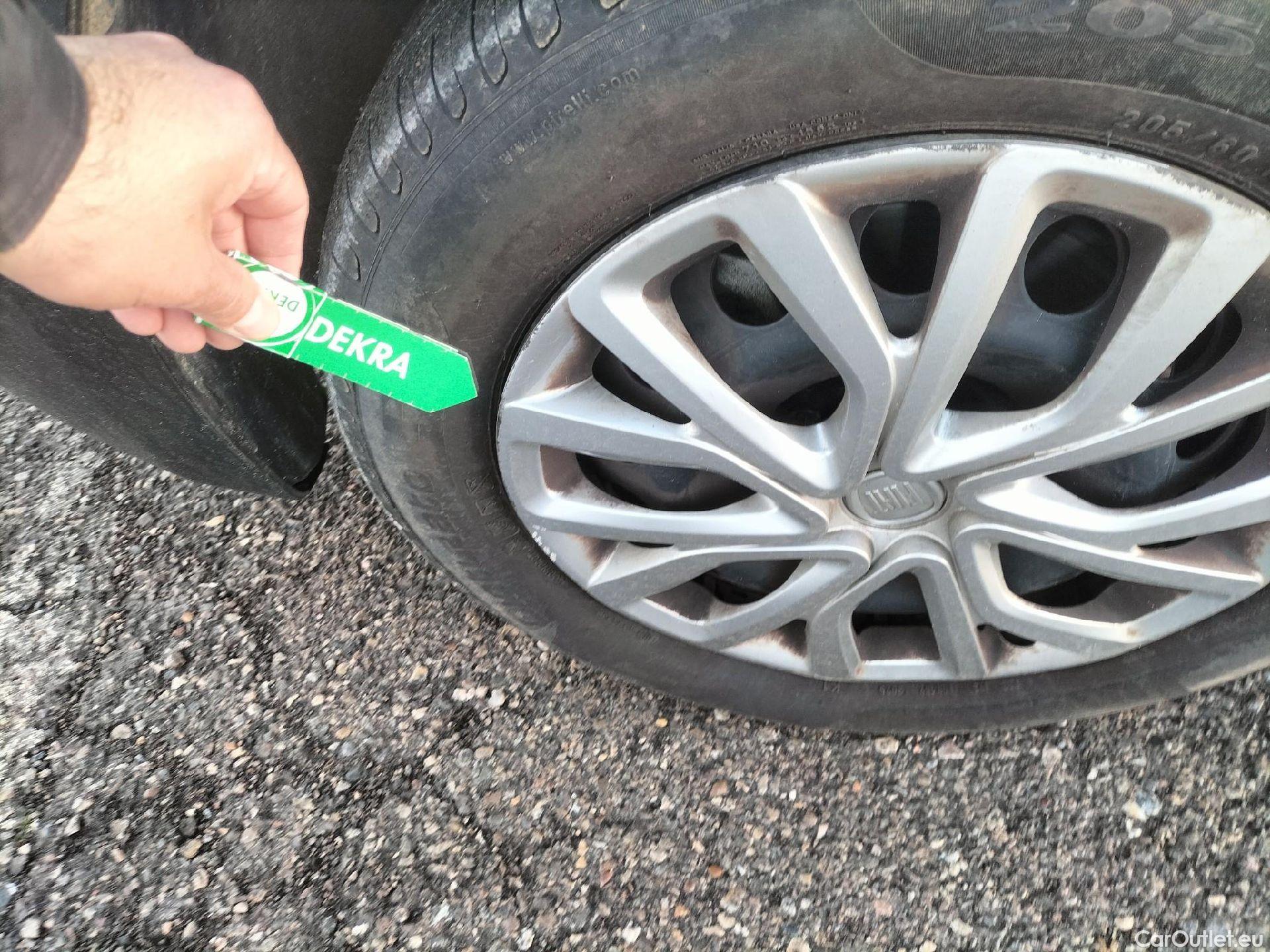  Land Rover  Discovery FIAT Doblò / 2022 / 5P / combi Combi (N1) BlueHDi 1.5 L 100CV (AC) #9